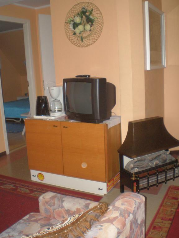 Jannseni Accommodation Pärnu Esterno foto
