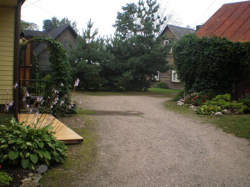 Jannseni Accommodation Pärnu Esterno foto